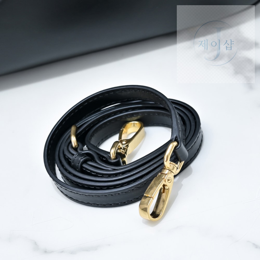 Miu Miu Arcadie Leather Large - 상세 이미지
