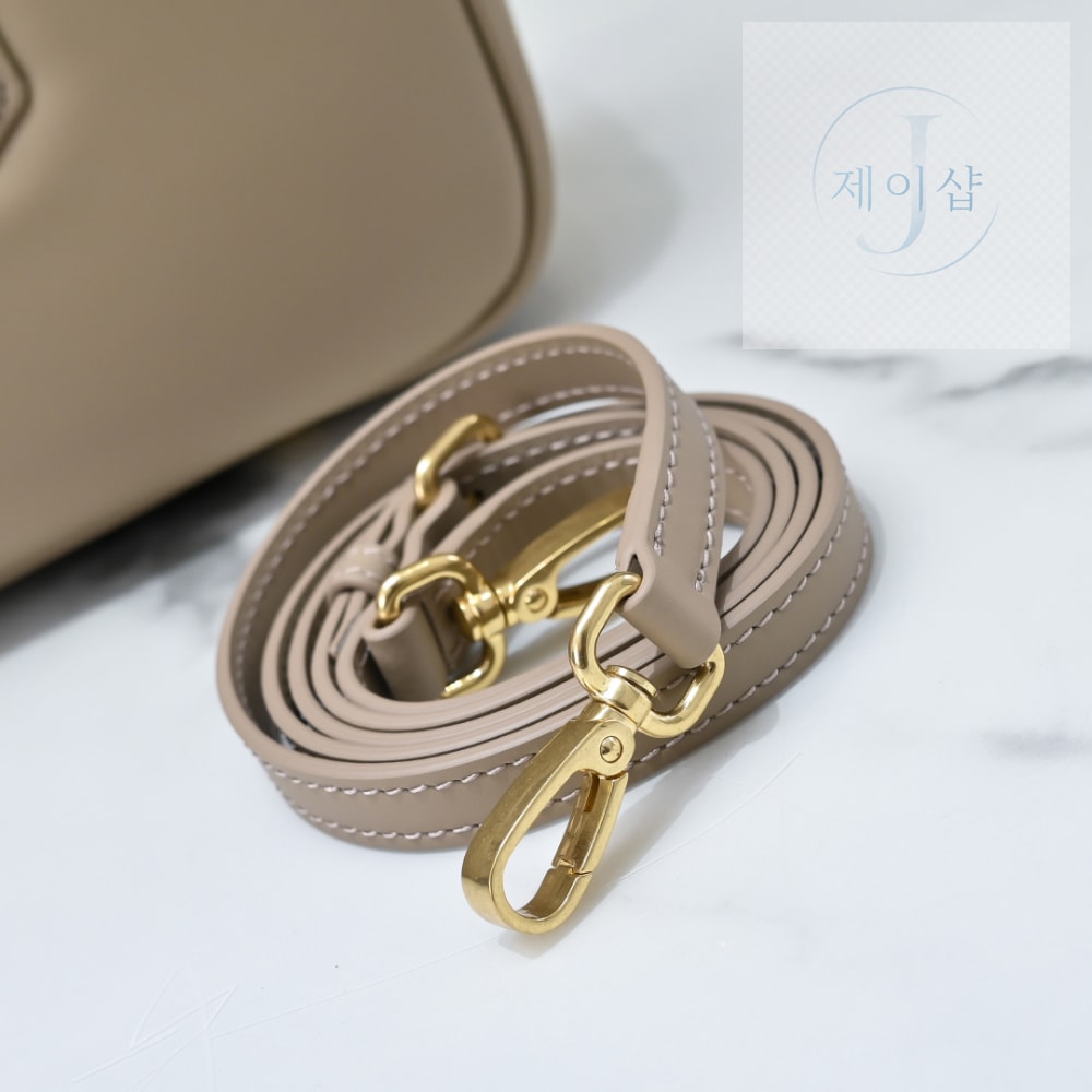 Miu Miu Arcadie Leather Large - 상세 이미지