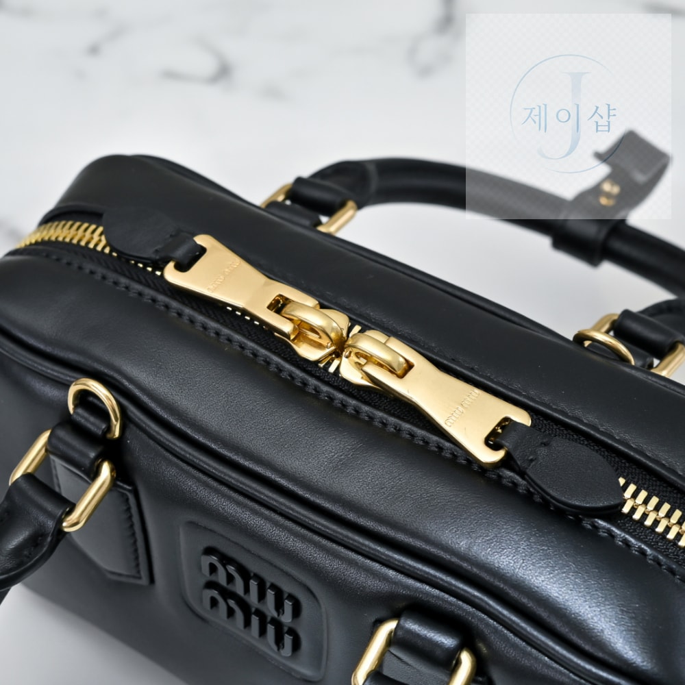 Miu Miu Arcadie Leather Regular - 상세 이미지