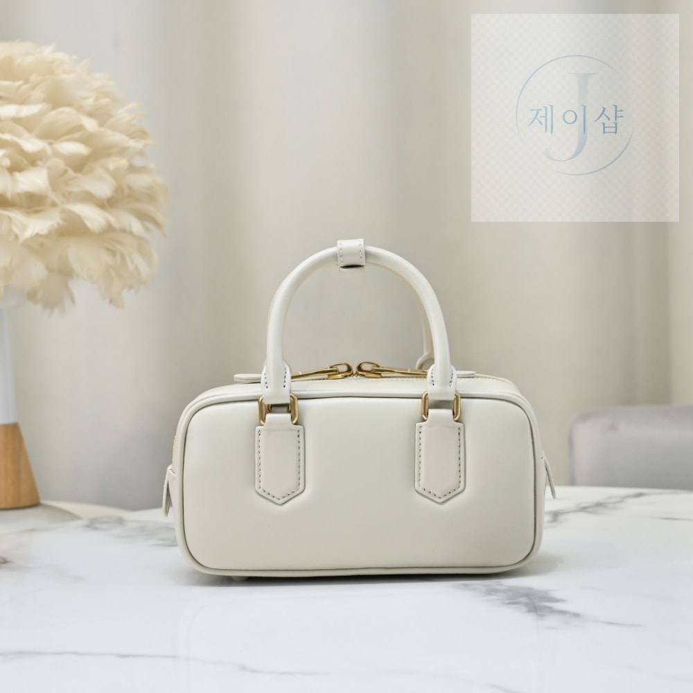 Miu Miu Arcadie Leather Regular - 상세 이미지