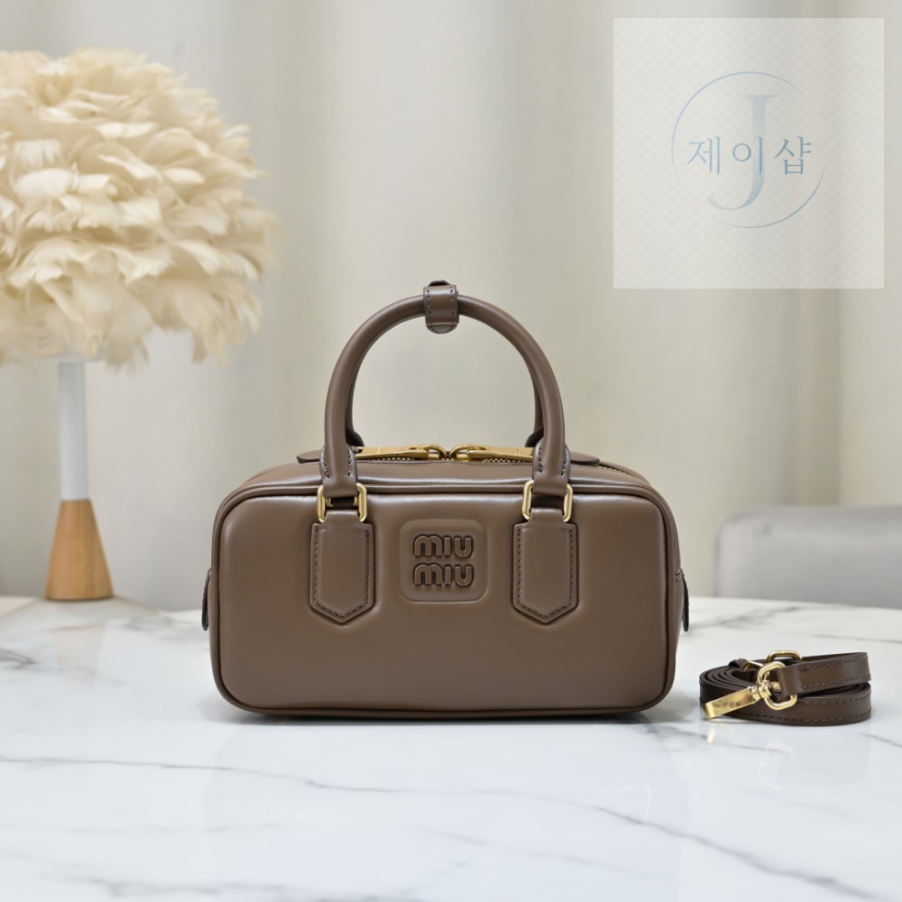Miu Miu Arcadie Leather Regular - 상세 이미지