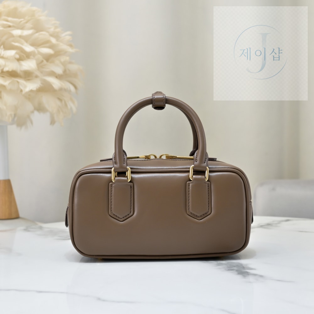 Miu Miu Arcadie Leather Regular - 상세 이미지