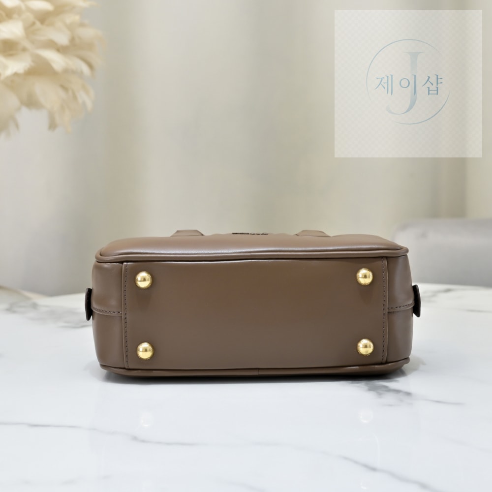 Miu Miu Arcadie Leather Regular - 상세 이미지