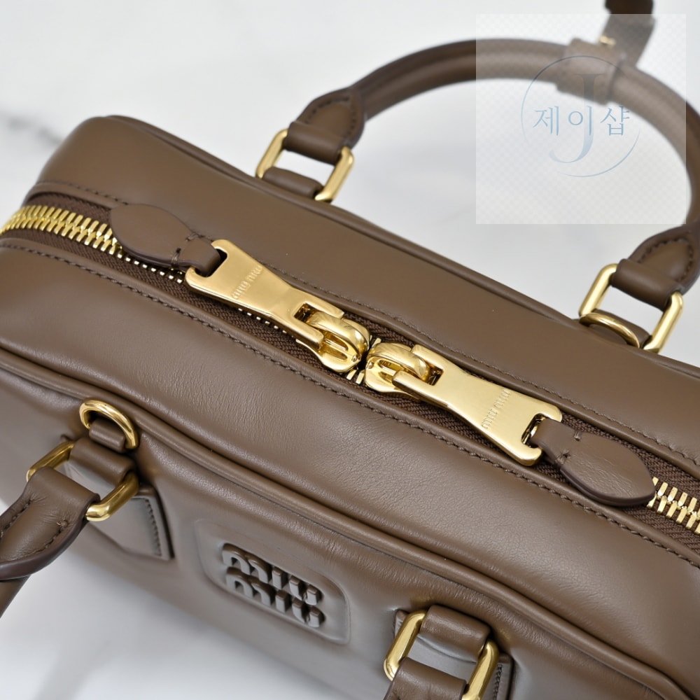Miu Miu Arcadie Leather Regular - 상세 이미지