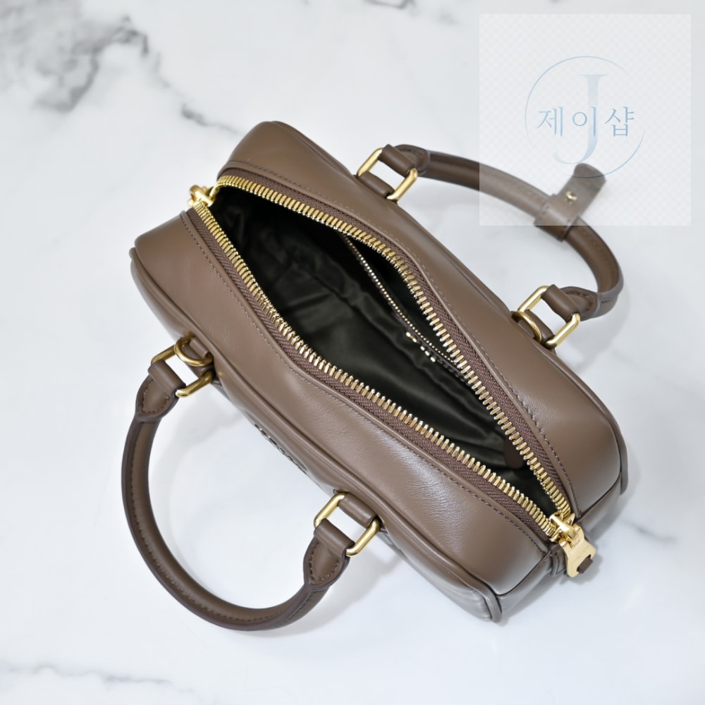 Miu Miu Arcadie Leather Regular - 상세 이미지