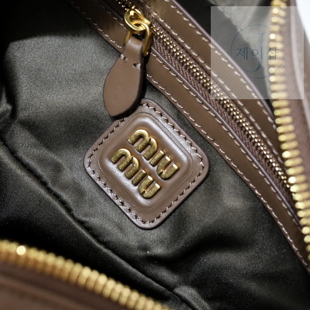 Miu Miu Arcadie Leather Regular - 상세 이미지