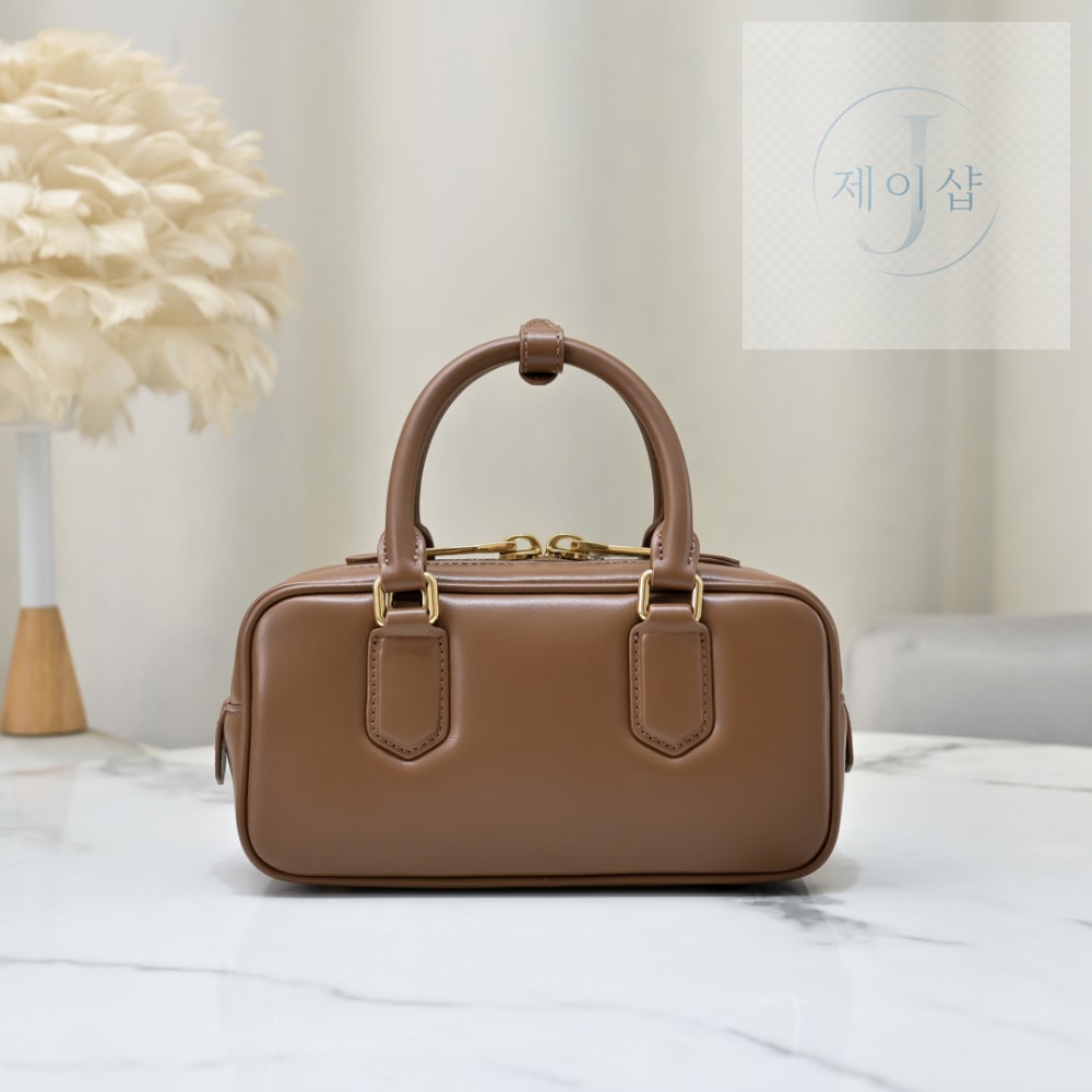Miu Miu Arcadie Leather Regular - 상세 이미지