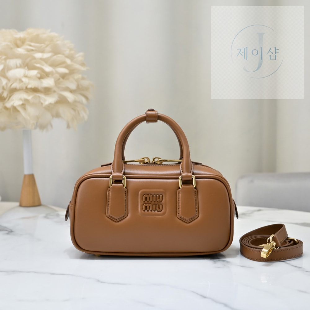 Miu Miu Arcadie Leather Regular - 상세 이미지