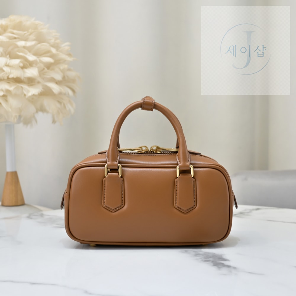 Miu Miu Arcadie Leather Regular - 상세 이미지