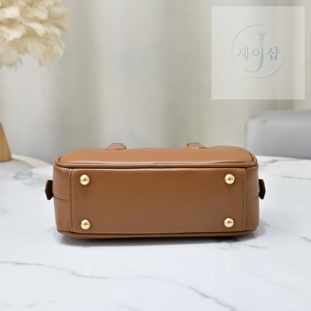Miu Miu Arcadie Leather Regular - 상세 이미지
