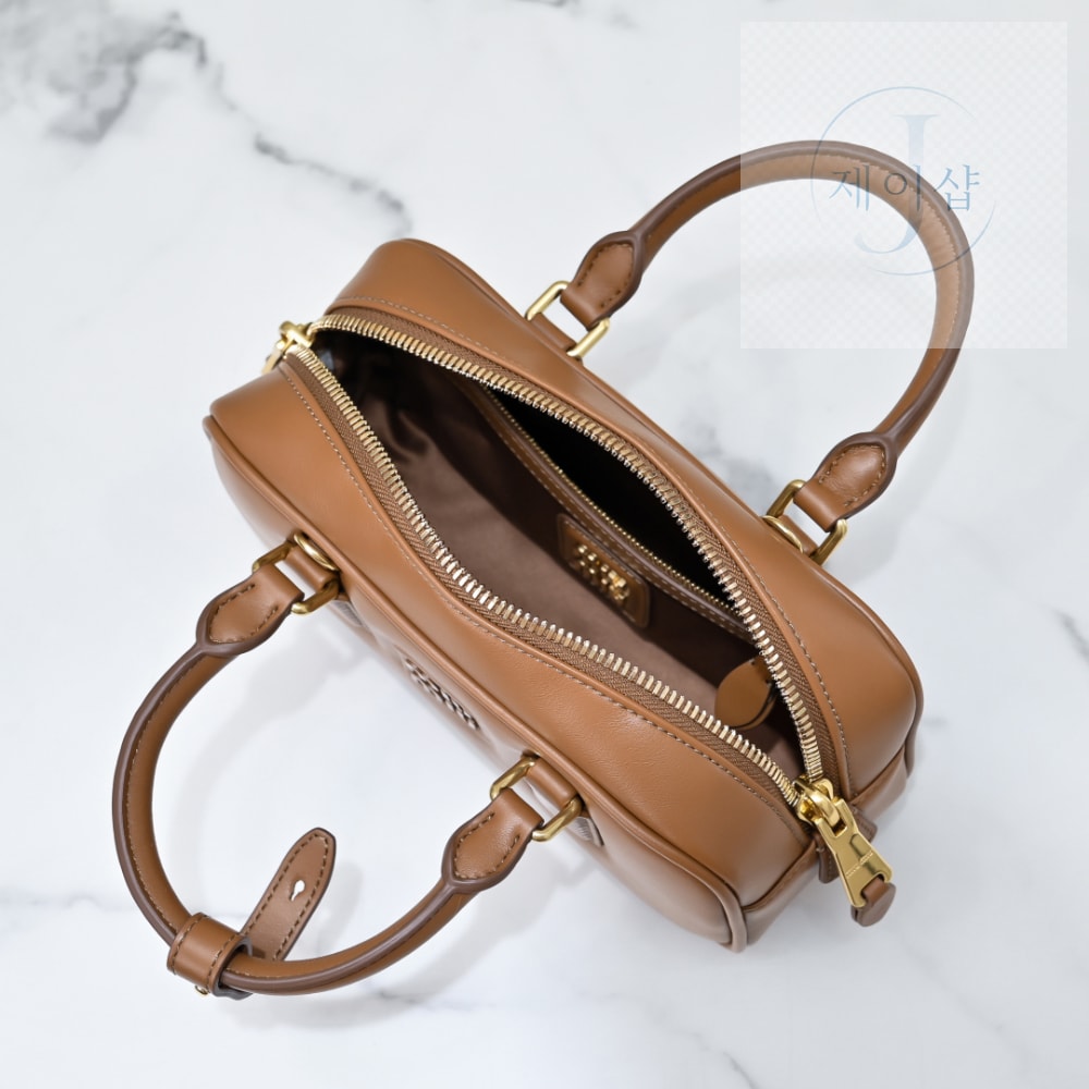 Miu Miu Arcadie Leather Regular - 상세 이미지