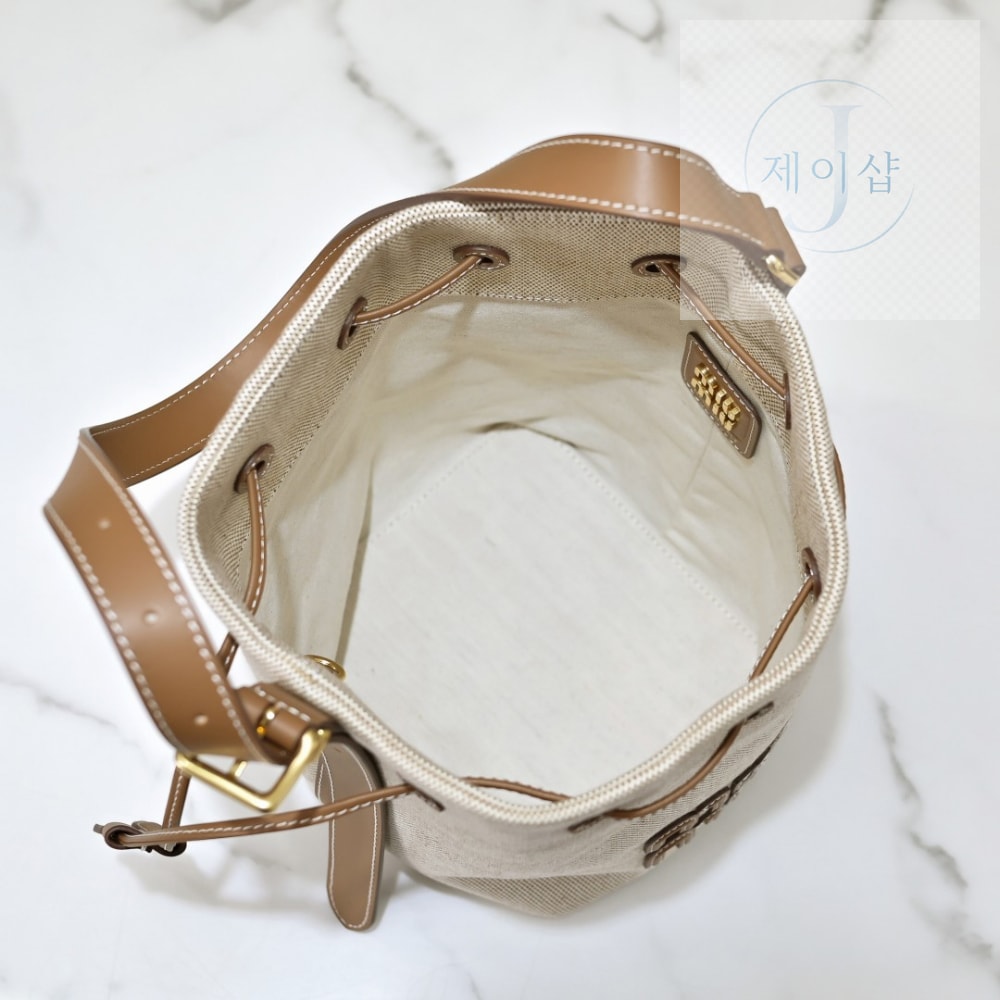 Miu Miu Canvas Leather Bucket - 상세 이미지