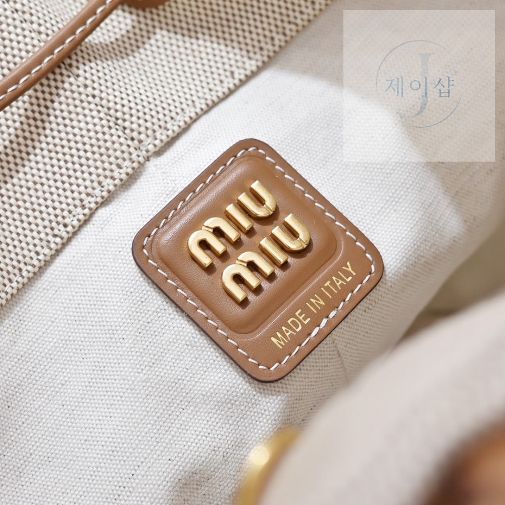 Miu Miu Canvas Leather Bucket - 상세 이미지