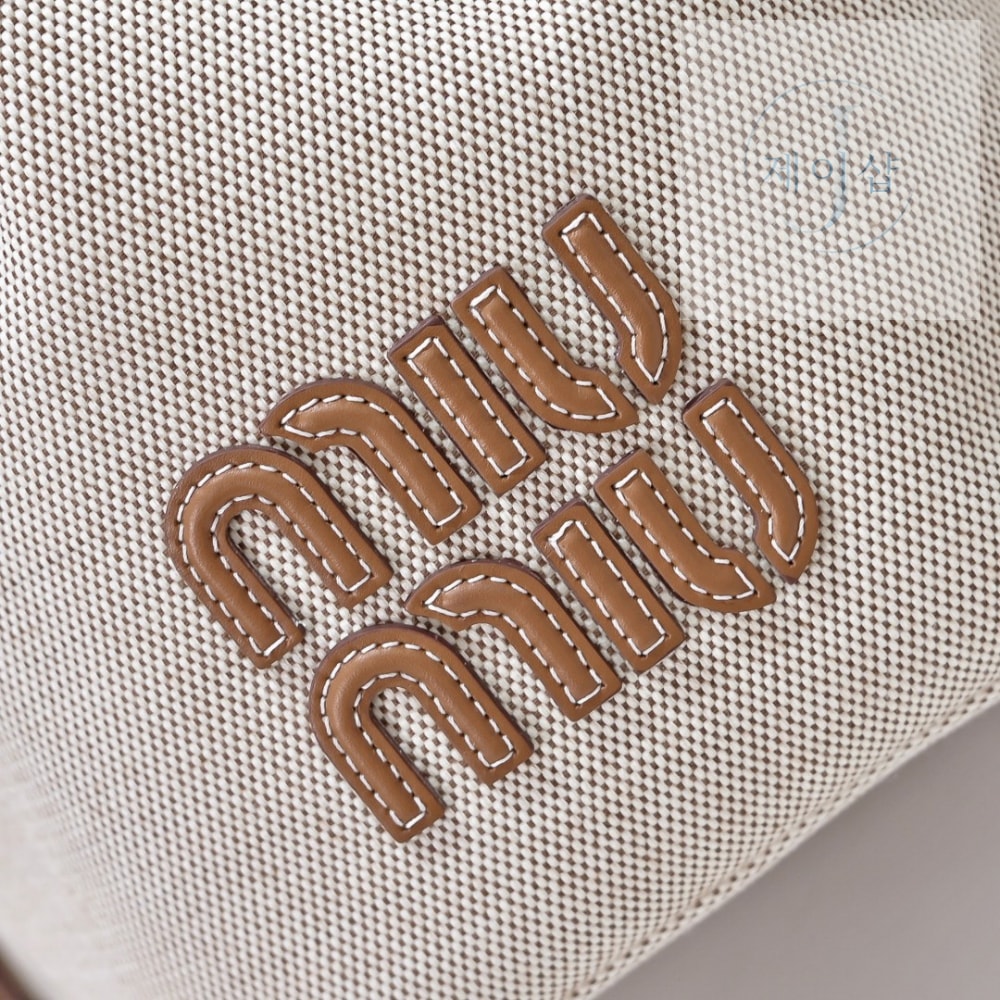 Miu Miu Canvas Leather Bucket - 상세 이미지