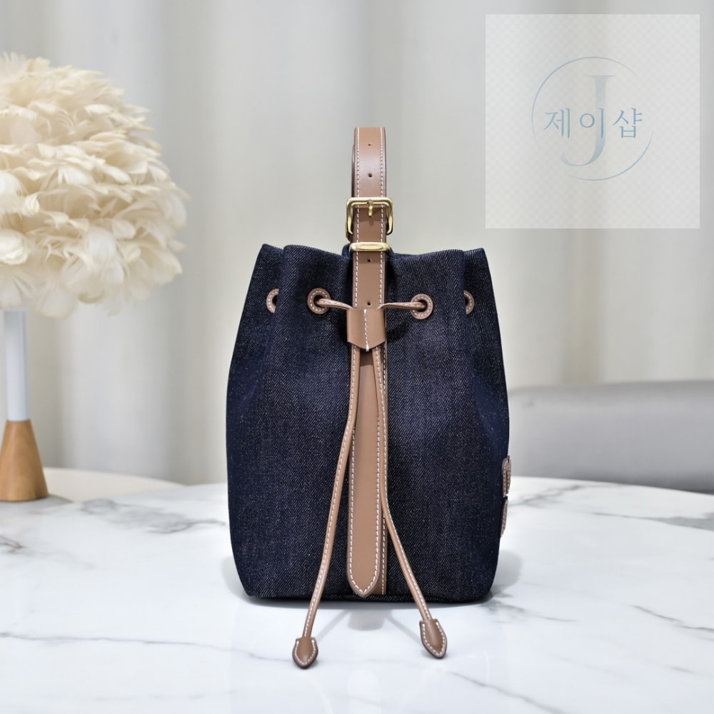 Miu Miu Denim Leather Bucket - 상세 이미지