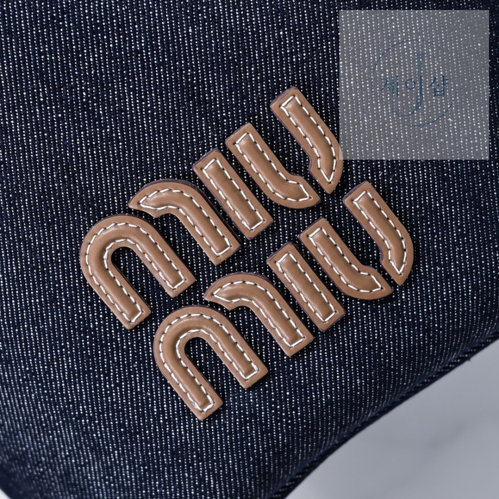 Miu Miu Denim Leather Bucket - 상세 이미지