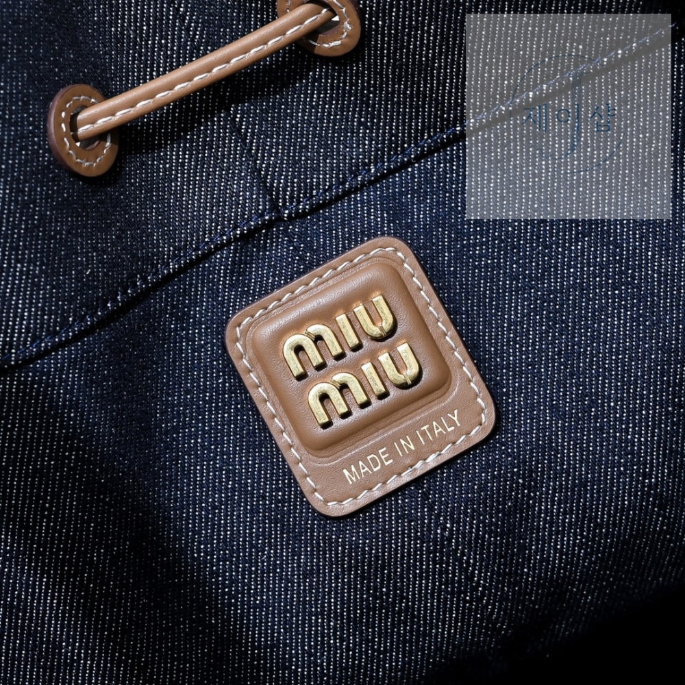 Miu Miu Denim Leather Bucket - 상세 이미지
