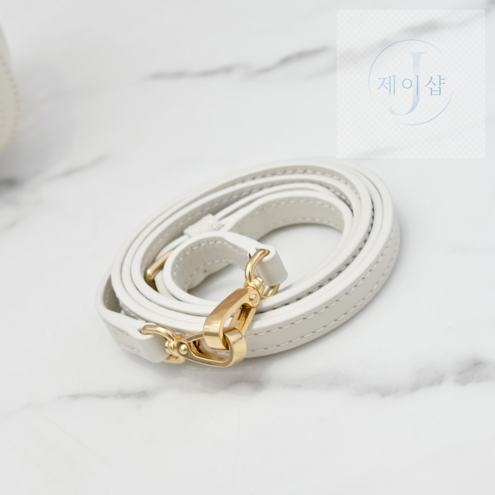 Miu Miu Leather Basket - 상세 이미지
