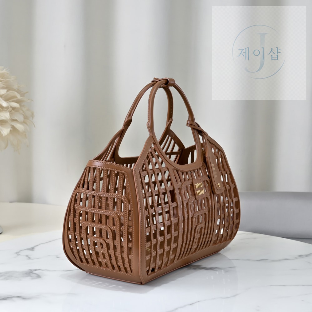 Miu Miu Leather Basket - 상세 이미지