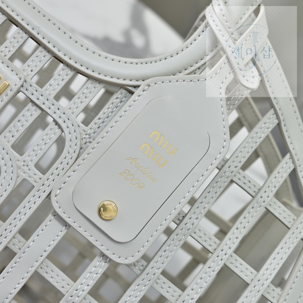 Miu Miu Leather Basket - 상세 이미지