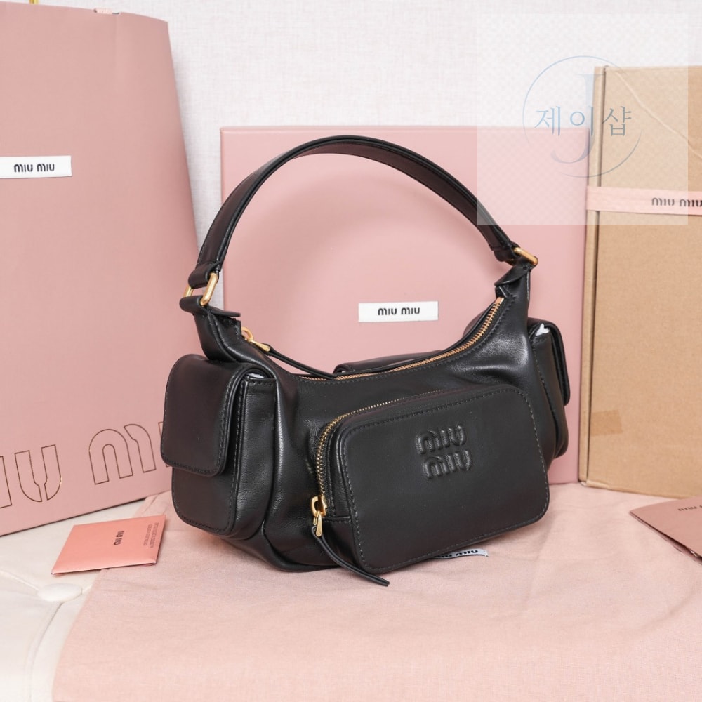 Miu Miu Nappa Leather Pocket - 상세 이미지