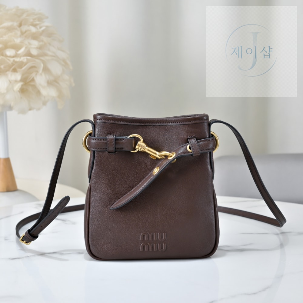 Miu Miu Nappa Leather Pouch - 상세 이미지