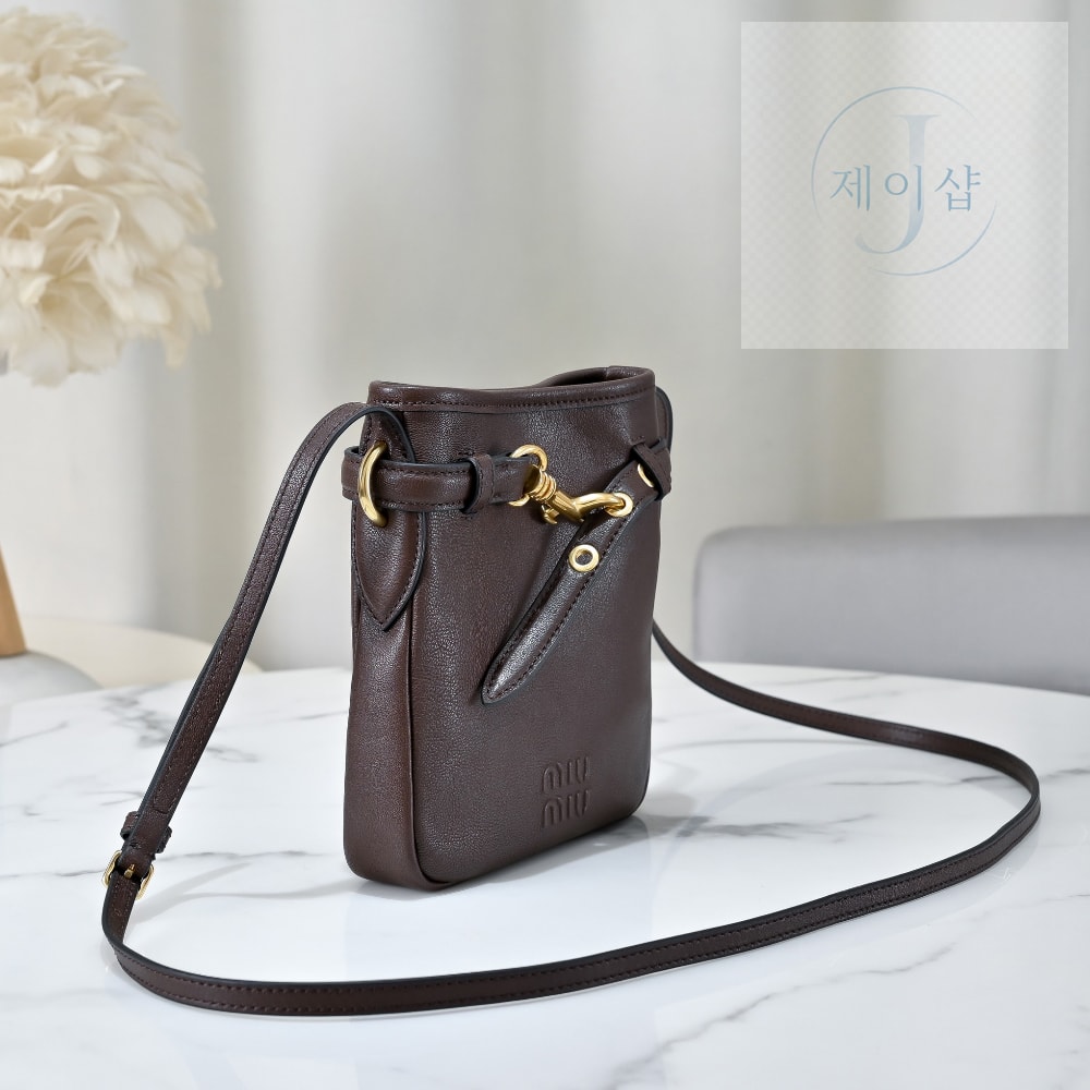 Miu Miu Nappa Leather Pouch - 상세 이미지