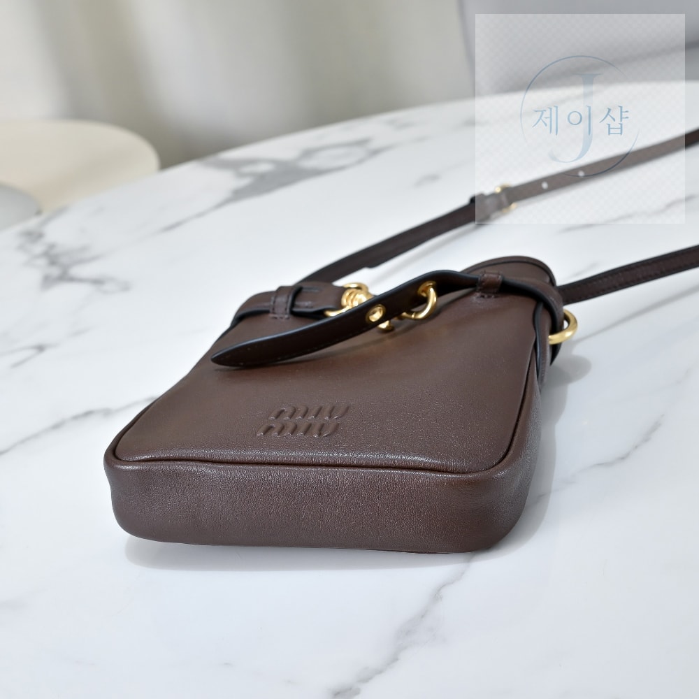Miu Miu Nappa Leather Pouch - 상세 이미지