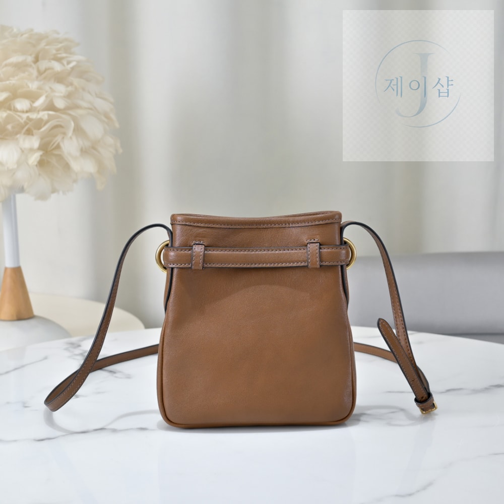 Miu Miu Nappa Leather Pouch - 상세 이미지
