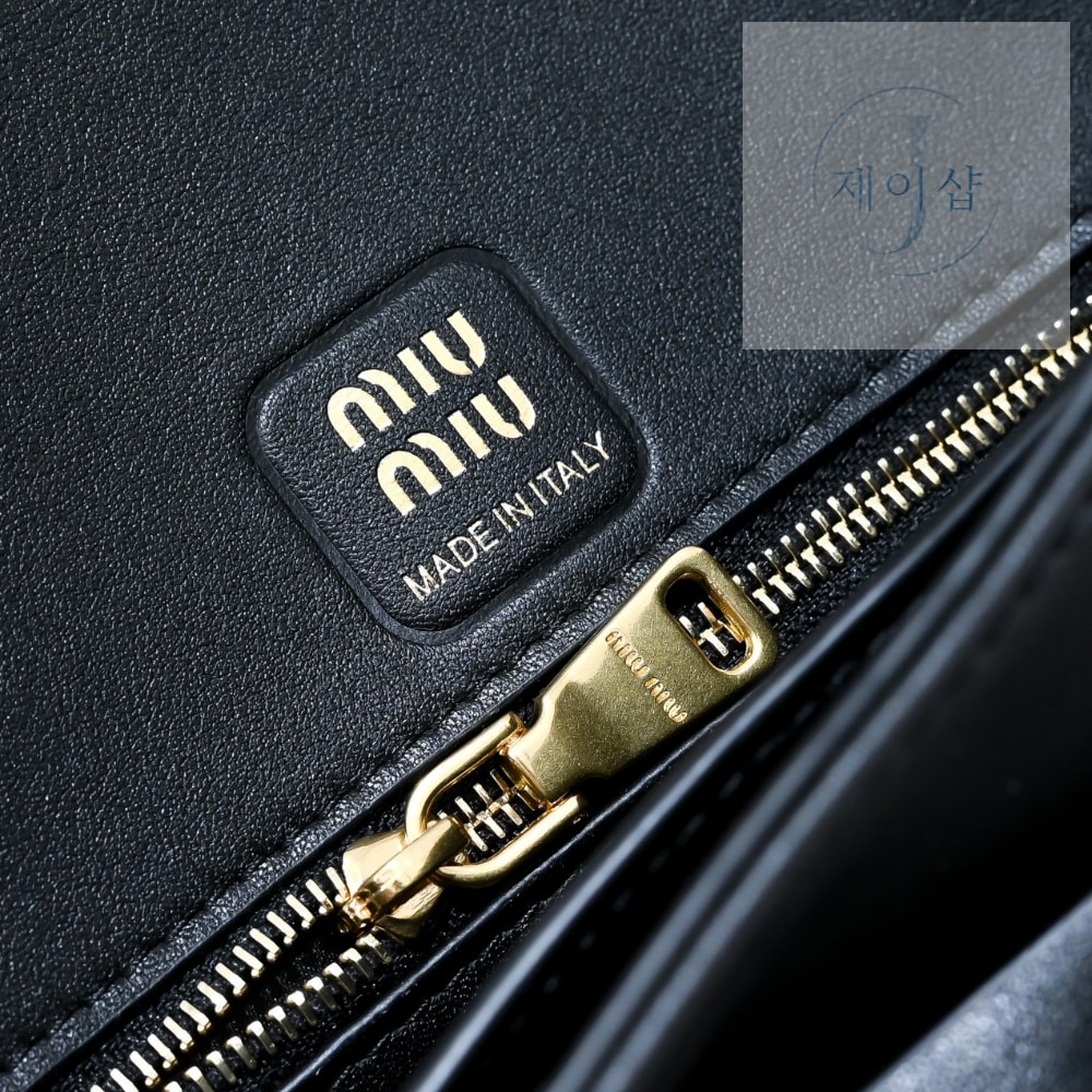 Miu Miu Penny Leather - 상세 이미지