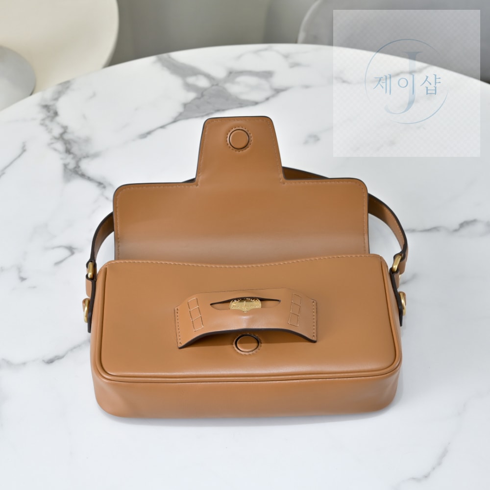 Miu Miu Penny Leather - 상세 이미지