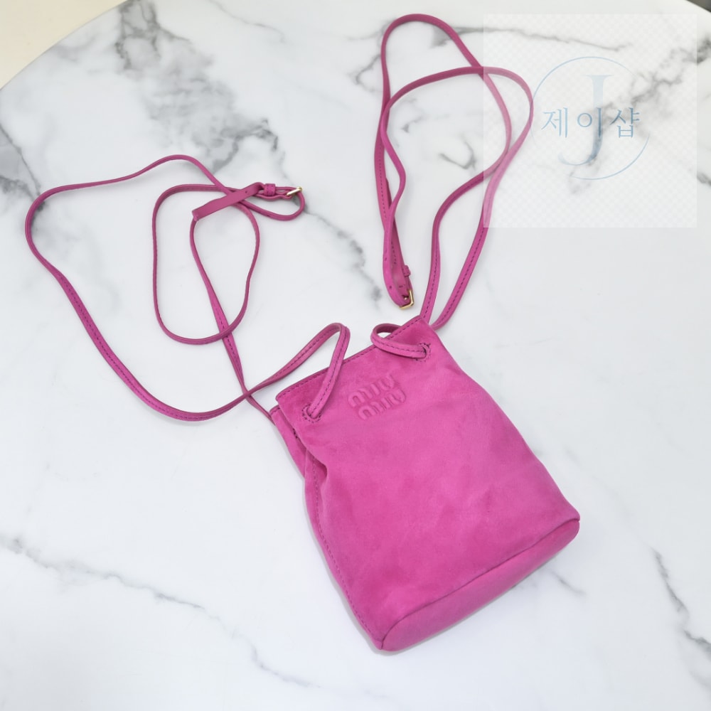 Miu Miu Suede Pouch - 상세 이미지
