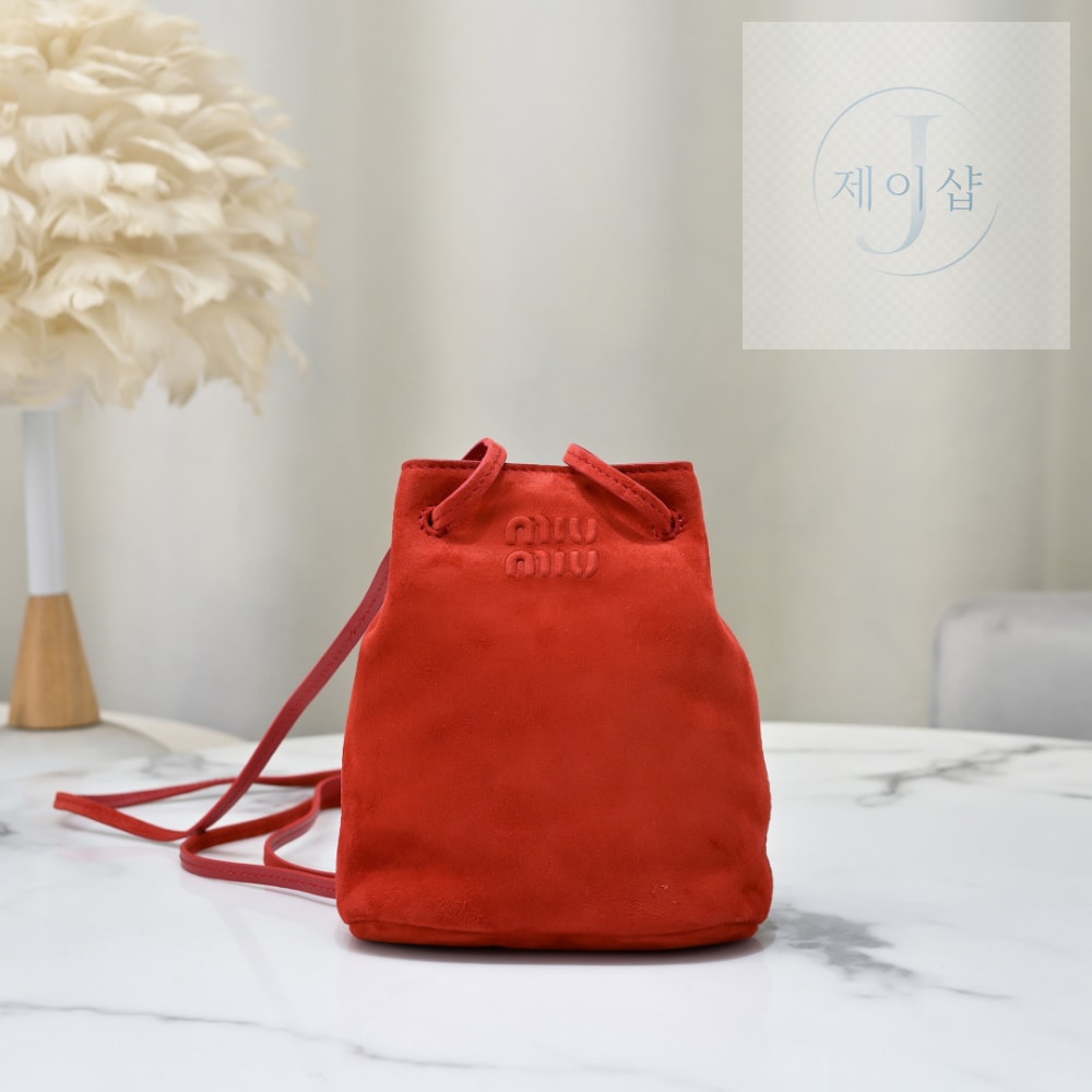 Miu Miu Suede Pouch - 상세 이미지
