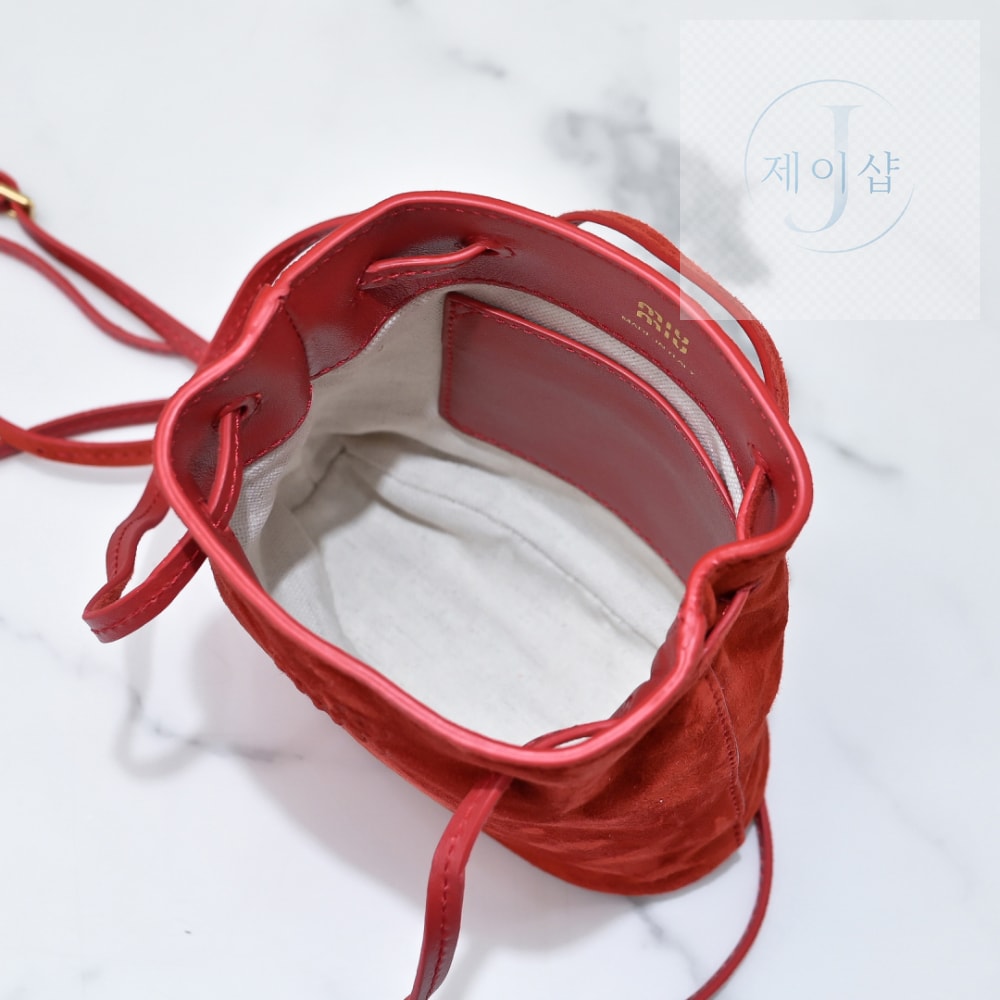 Miu Miu Suede Pouch - 상세 이미지