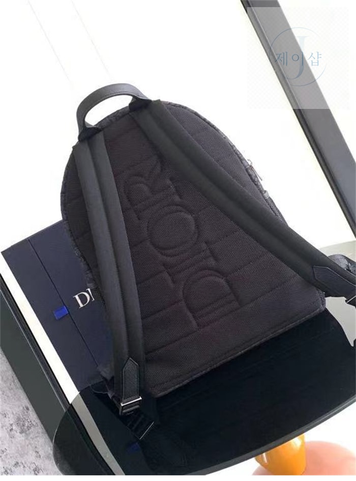 디올 8 오블리크 백팩 4번 이미지
