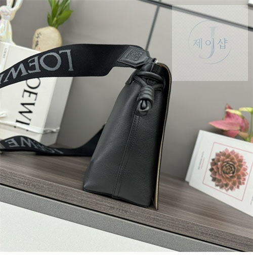로에베 카프스킨 플라멩코 사첼 메신저 크로스백 5번 이미지