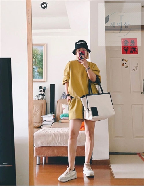 로에베 쿠션 캔버스 토트백 3번 이미지