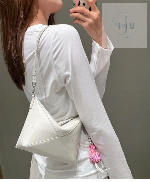 로에베 퍼즐 폴드 파우치 클러치백 6번 이미지