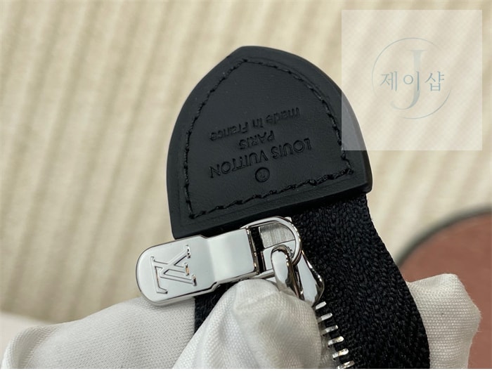 루이비통 x TM 토일렛 파우치 M13746 7번 이미지
