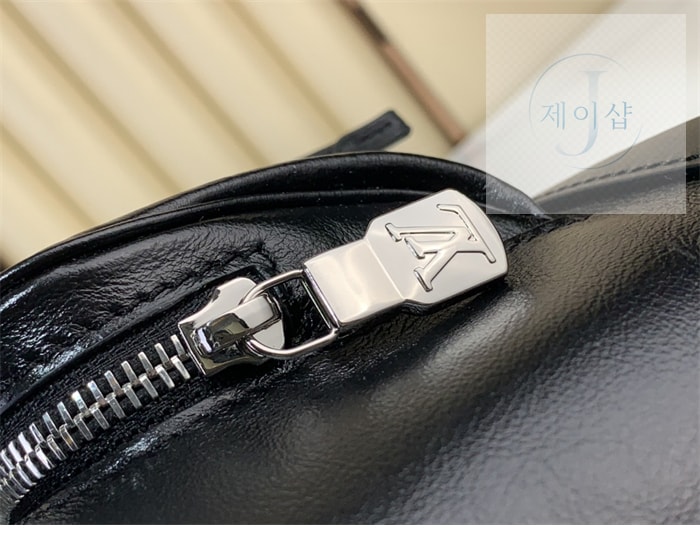 루이비통 몽수리 백팩 PM M12587 9번 이미지