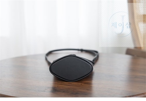 루이비통 이클립스 모노그램 엔벨로프 파우치 M11613 13번 이미지
