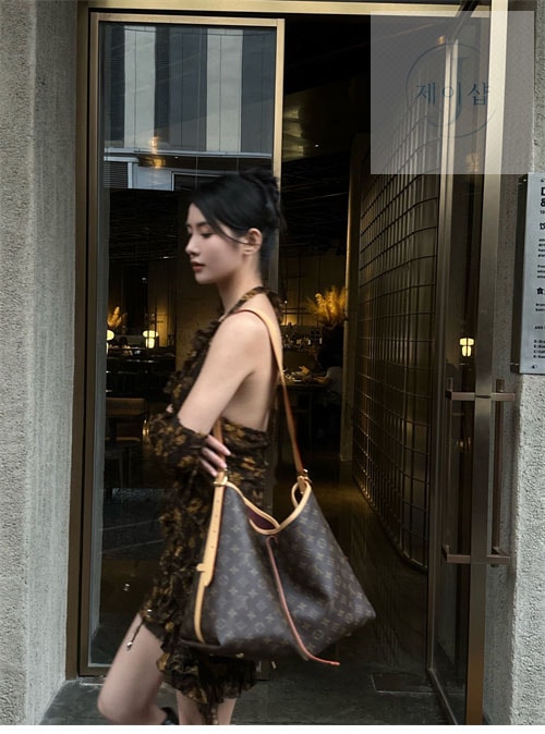 루이비통 캐리올 MM 숄더 백 M46197 4번 이미지