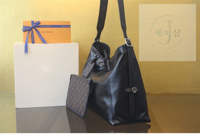 루이비통 캐리올 카고 MM M25143 4번 이미지