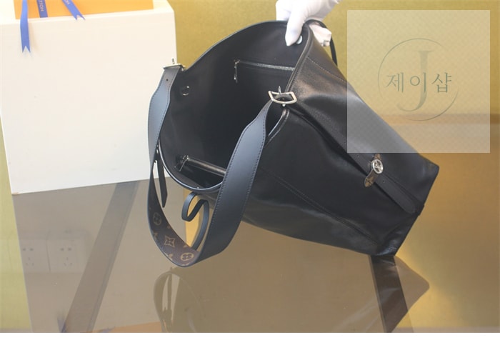 루이비통 캐리올 카고 MM M25143 10번 이미지