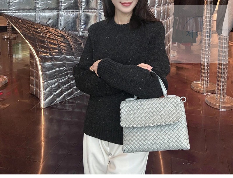 보테가베네타 패티 탑 핸들 백 776783 - 상세 이미지