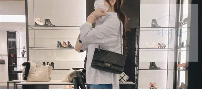 샤넬 2.55 빈티지 플랩백 은장 3번 이미지
