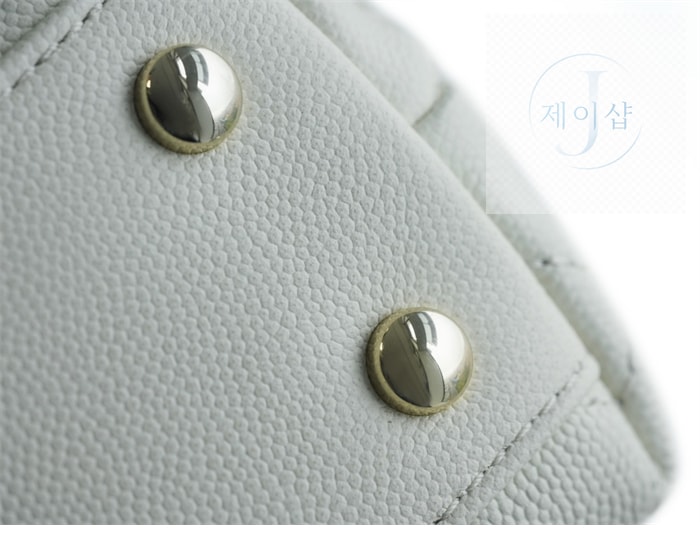샤넬 코코 핸들백 스몰 18번 이미지