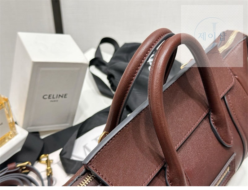 셀린느 스몰 뉴 러기지 124213 - 상세 이미지