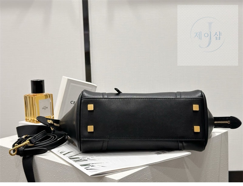셀린느 스몰 뉴 러기지 124213 - 상세 이미지