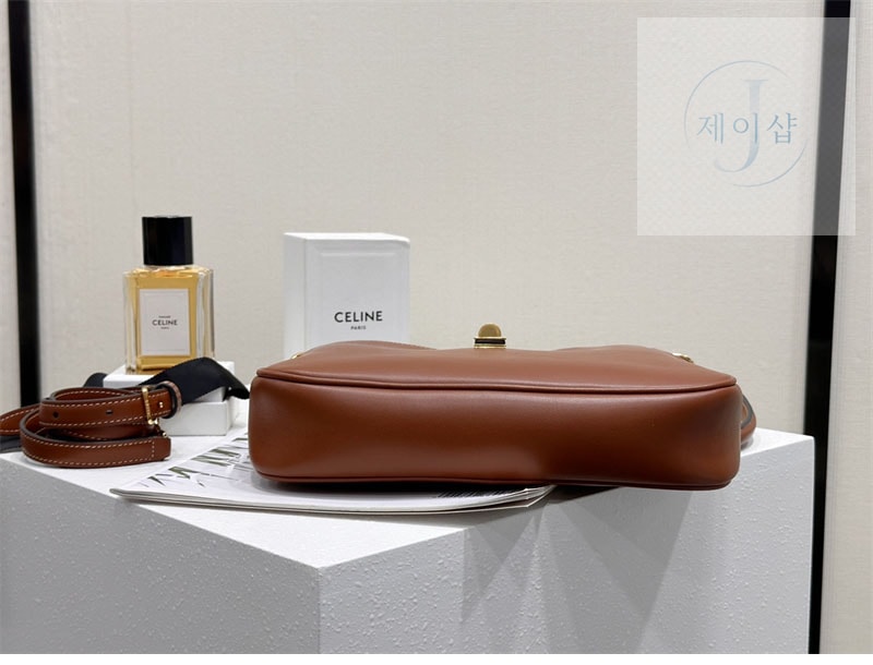 셀린느 스몰 소프트 까미유 백 120693 - 상세 이미지